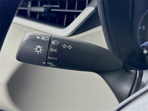 Certified 2025 Toyota Corolla LE image 15