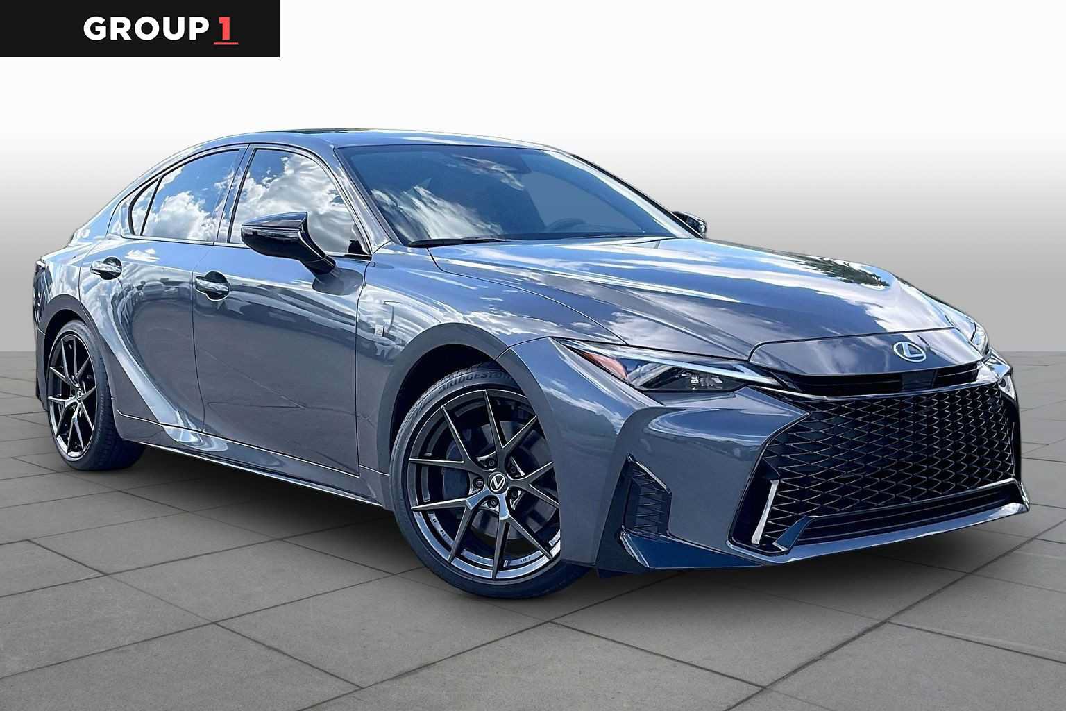 Used 2026 Lexus IS 350 F Sport RWD image 3