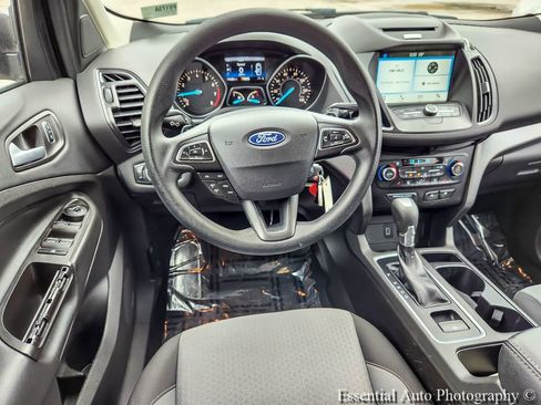 Used 2017 Ford Escape SE w/ Equipment Group 201A AWD/4WD image 12