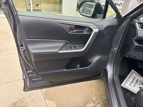 Used 2020 Toyota RAV4 LE w/ All Weather Liner Package image 23