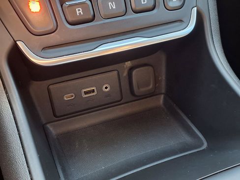 Used 2019 GMC Terrain SLE FWD image 13