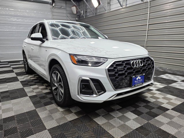Used 2022 Audi Q5 2.0T Premium Plus w/ Premium Plus Package AWD/4WD image 5