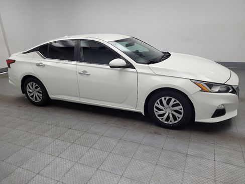 Used 2019 Nissan Altima 2.5 S FWD image 11