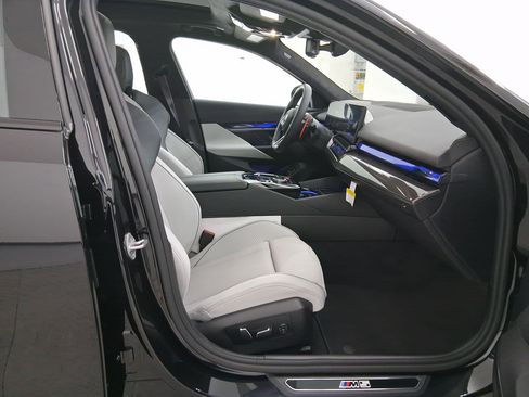 New 2026 BMW M5 image 31