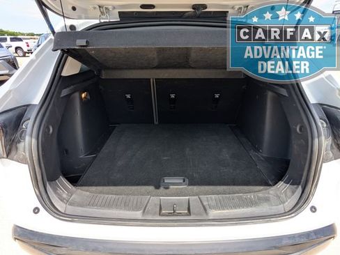 Used 2024 Chevrolet Trax ACTIV w/ Sunroof Package FWD image 18