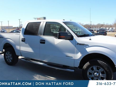 Used 2011 Ford F150 XLT w/ XLT Chrome Pkg image 16