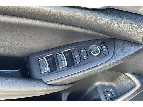 Used 2022 Honda Accord Sport image 12