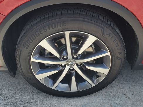 Used 2025 Acura MDX w/ Technology Package FWD image 4