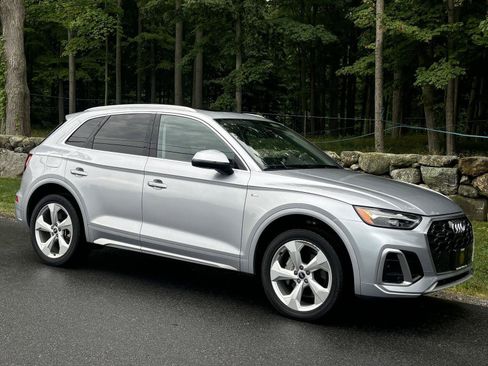 Used 2023 Audi Q5 2.0T Premium Plus w/ Premium Plus Package AWD/4WD image 33