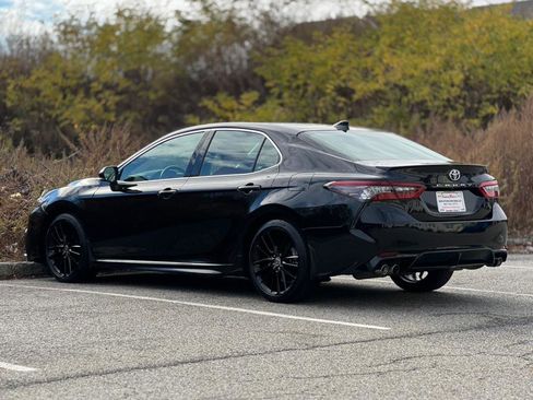 Used 2021 Toyota Camry XSE image 7