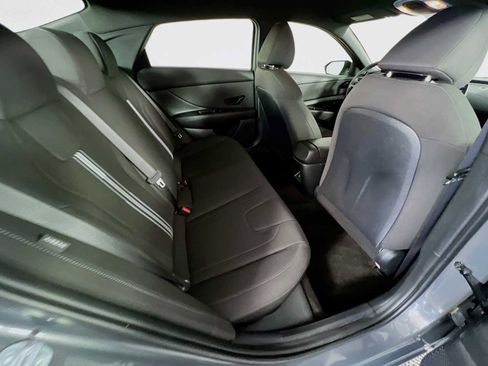 Certified 2025 Hyundai Elantra Sport image 25