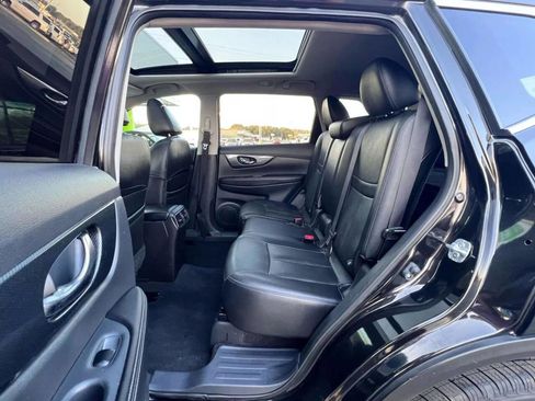 Used 2016 Nissan Rogue SL w/ SL Premium Package image 12