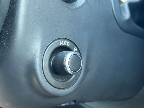 Used 2024 Jaguar F-PACE R-Dynamic S image 29