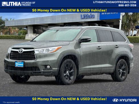 Used 2015 Toyota Highlander XLE image 1
