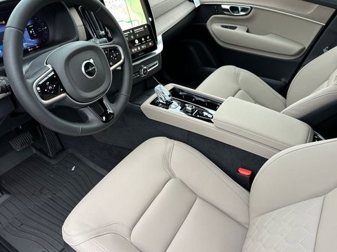New 2026 Volvo XC90 T8 Plus w/ Protection Package AWD/4WD image 9