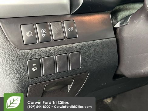Used 2018 Toyota Highlander XLE AWD/4WD image 22