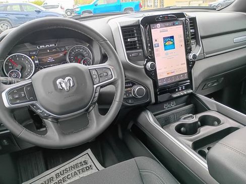 Used 2025 RAM 1500 Big Horn AWD/4WD image 9