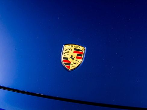 Used 2024 Porsche 911 Carrera GTS w/ Premium Package image 25