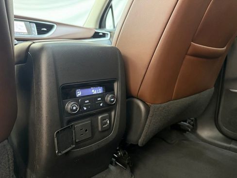 Used 2020 Buick Enclave Avenir FWD image 18