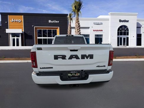 New 2026 RAM 2500 Laramie AWD/4WD image 5