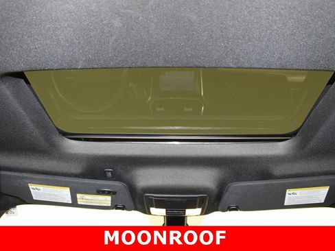 Used 2018 Ford Explorer Limited w/ Equipment Group 301A image 15