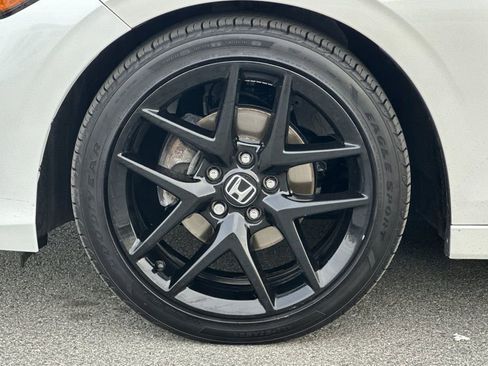 Used 2025 Honda Civic Sport image 26