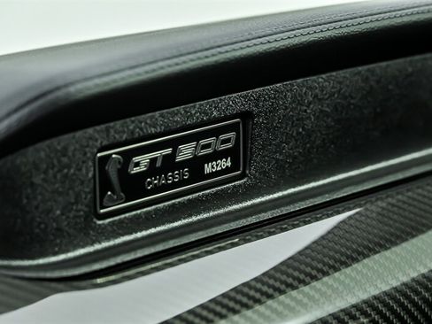 Used 2021 Ford Mustang Shelby GT500 w/ Carbon Fiber Track Pack RWD image 32