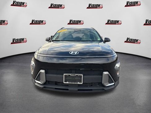 Certified 2025 Hyundai Kona SEL image 2