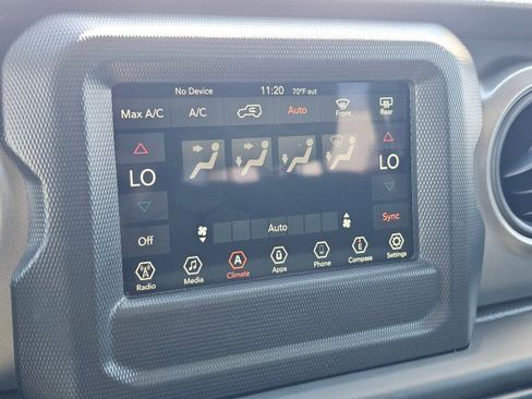 Used 2023 Jeep Wrangler Unlimited AWD/4WD image 33