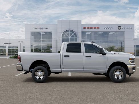 New 2026 RAM 2500 Tradesman w/ Chrome Appearance Group AWD/4WD image 22