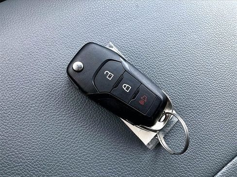 Used 2023 Ford F250 XL w/ FX4 Off-Road Package image 11