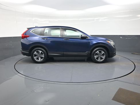 Used 2017 Honda CR-V LX image 2