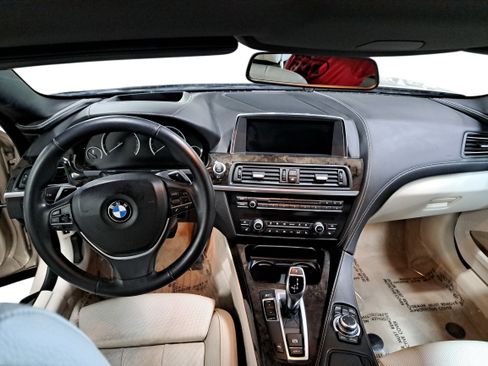 Used 2013 BMW 640i Convertible RWD image 9