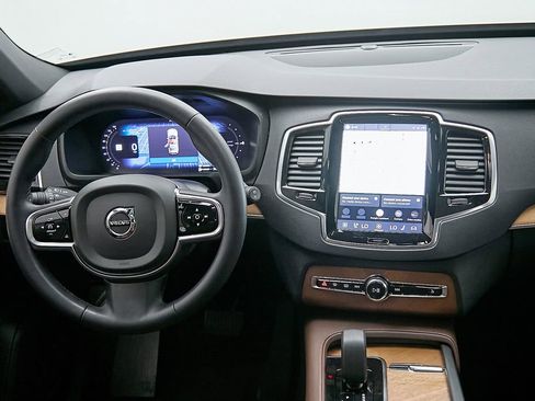 Certified 2023 Volvo XC90 T8 Plus w/ Protection Package AWD/4WD image 26