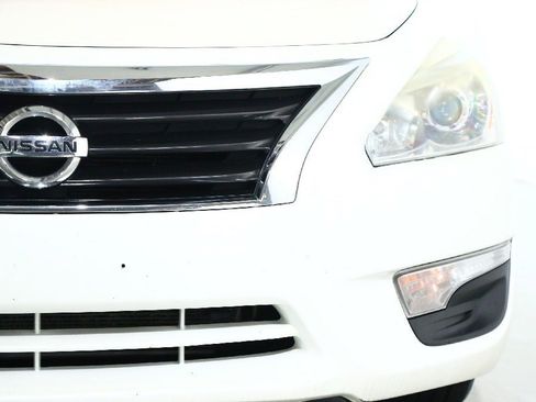 Used 2014 Nissan Altima 2.5 S image 7