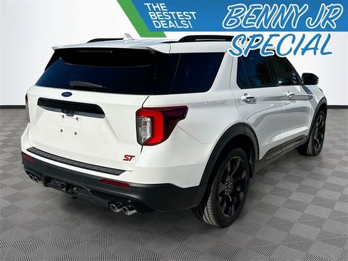 Certified 2023 Ford Explorer ST w/ Equipment Group 401A image 5