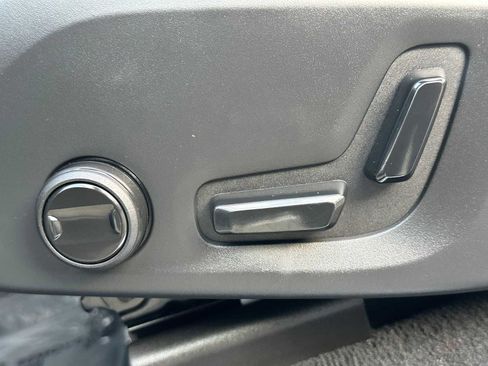 New 2026 Volvo XC90 T8 Plus image 23