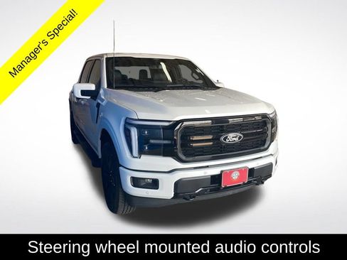 Used 2025 Ford F150 Lariat w/ Equipment Group 502A High AWD/4WD image 16
