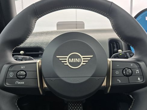 Used 2026 MINI Cooper 4-Door Hardtop FWD image 25