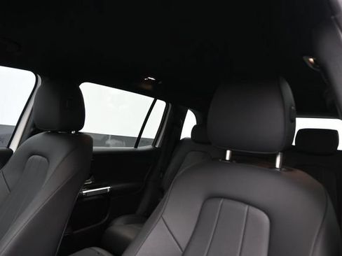 Used 2025 Mercedes-Benz EQB 300 4MATIC image 23
