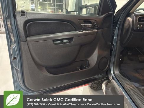 Used 2013 Chevrolet Silverado 2500 LTZ w/ LTZ Plus Package image 11