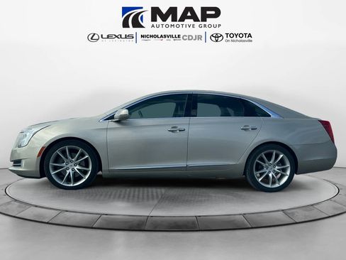 Used 2013 Cadillac XTS Premium image 2