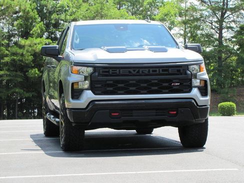 Used 2024 Chevrolet Silverado 1500 Custom Trail Boss AWD/4WD image 9