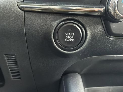 Used 2023 MAZDA MAZDA3 s FWD image 36