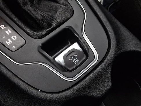 Used 2020 Jeep Cherokee Latitude image 24