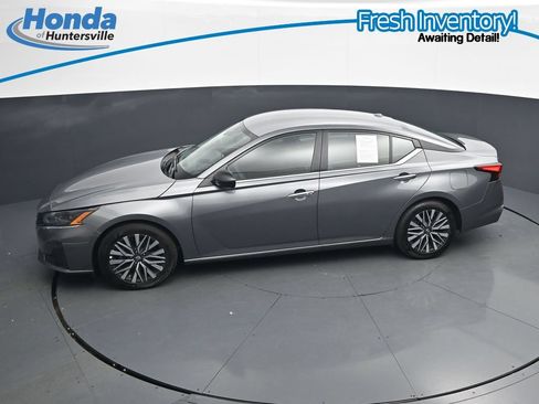 Used 2025 Nissan Altima 2.5 SV FWD image 20