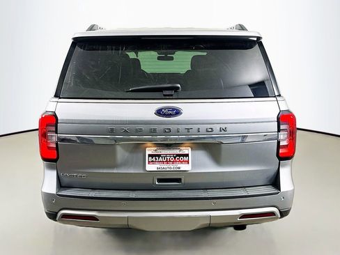 Used 2024 Ford Expedition Limited image 6