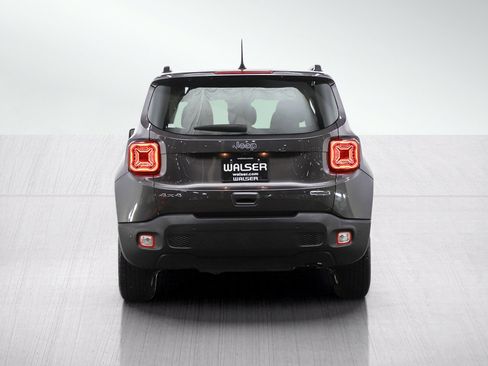 Used 2021 Jeep Renegade Latitude w/ Luxury Group I AWD/4WD image 5
