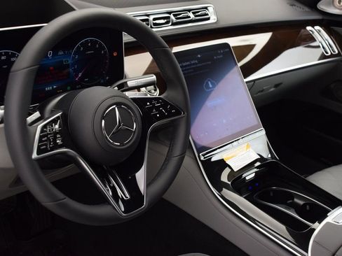 New 2025 Mercedes-Benz S 580 4MATIC Sedan image 19