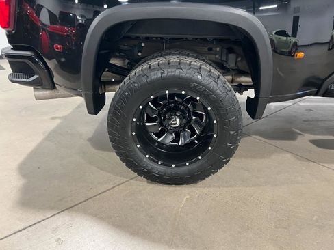 Used 2021 Chevrolet Silverado 3500 High Country image 42
